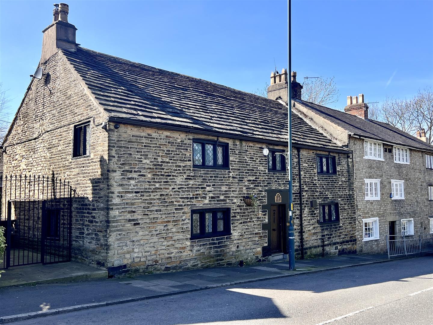 Oakdene, Staley Road, Mossley Home Estate Agents